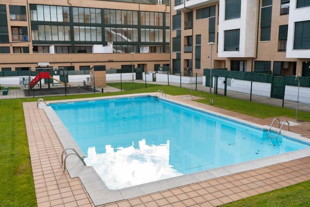 La Figar,Apartamento Con Piscina, Playa A 3Km Vut-4390-As Llanes Bagian luar foto